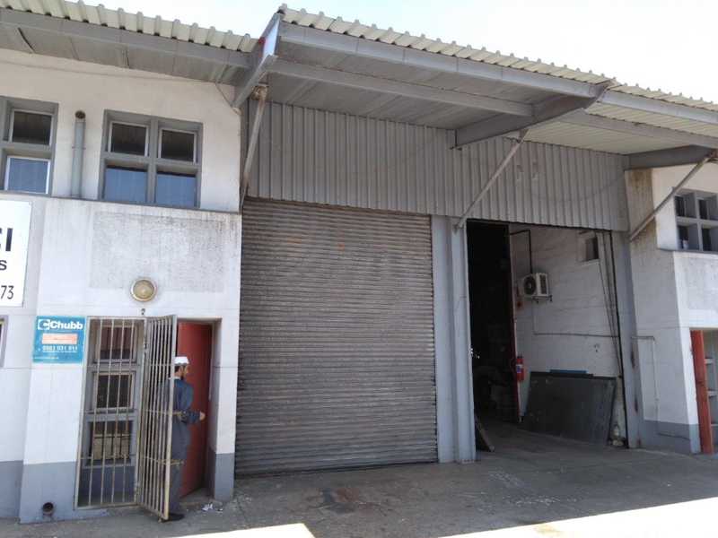 Warehouse to let in Springfield Park. - Photo 8