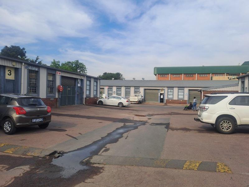 Warehouse to let in Springfield Park Durban. - Photo 2