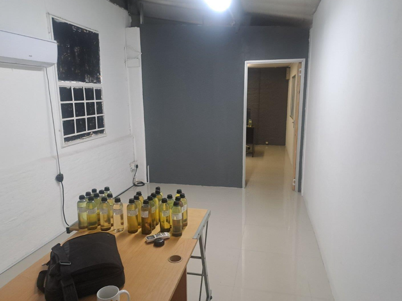 Warehouse to let in Springfield Park Durban. - Photo 5