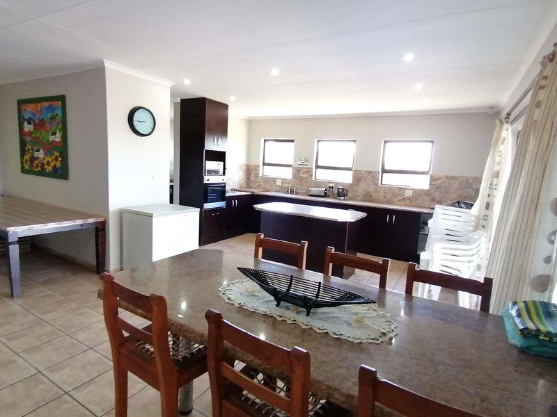 7 Bedroom Split Level Home in Ramsgate - Photo 6