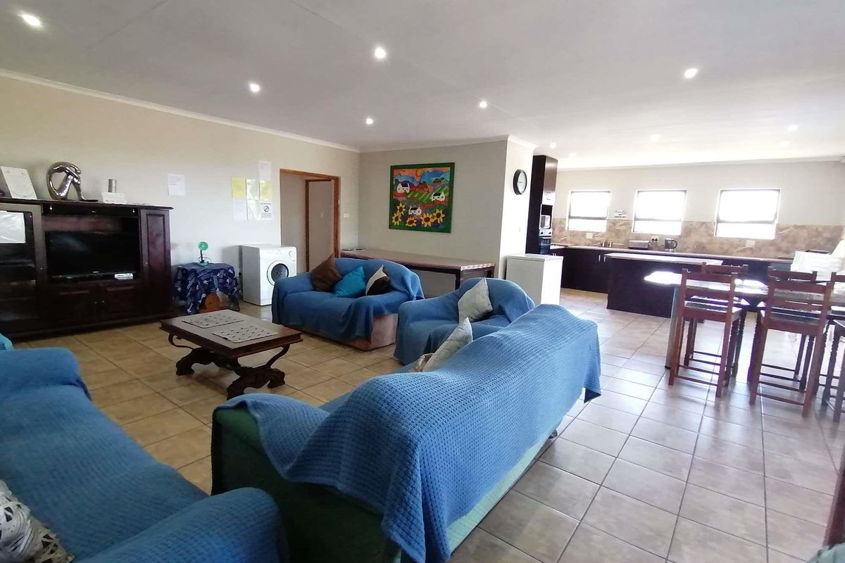 7 Bedroom Split Level Home in Ramsgate - Photo 5