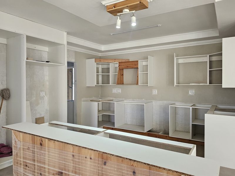 Elegant New Home Just 200m from the Beach in Sought-After Kabeljauws - Photo 8