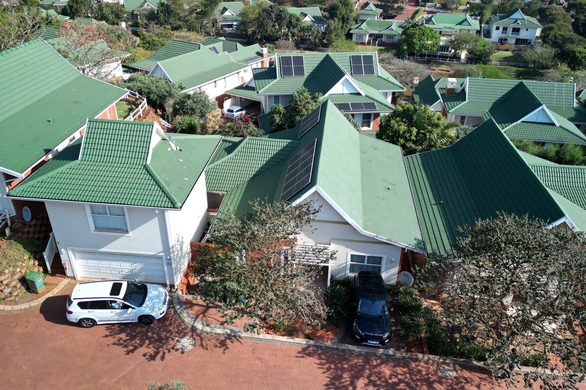 3 Bedroom Townhouse for sale in Kindlewood Estate, Mount Edgecombe - Photo 5