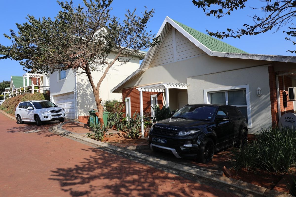 3 Bedroom Townhouse for sale in Kindlewood Estate, Mount Edgecombe - Photo 4