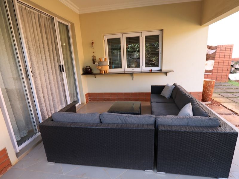 3 Bedroom Townhouse for sale in Kindlewood Estate, Mount Edgecombe - Photo 9