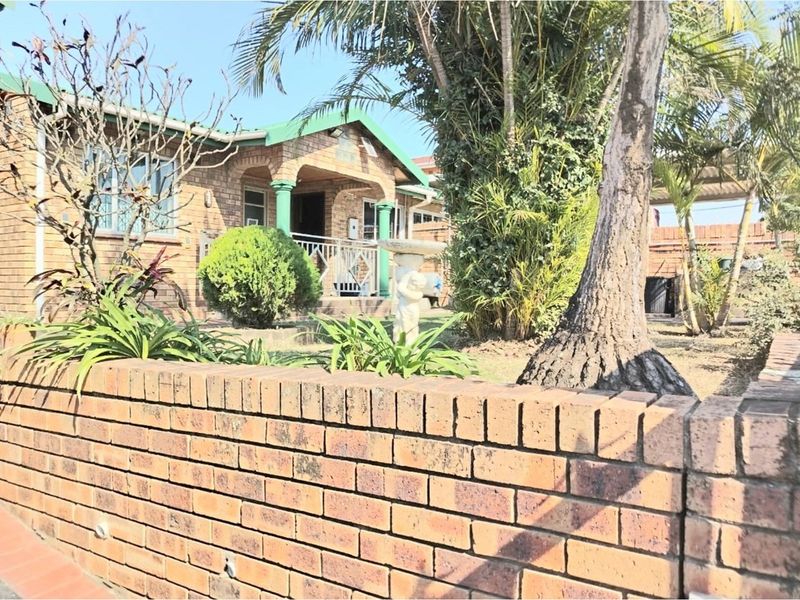 3 PROPERTIES FOR THE PRICE OF ONE! Modern Corner Simplex for Sale in Rydalvale Phoenix - Photo 3