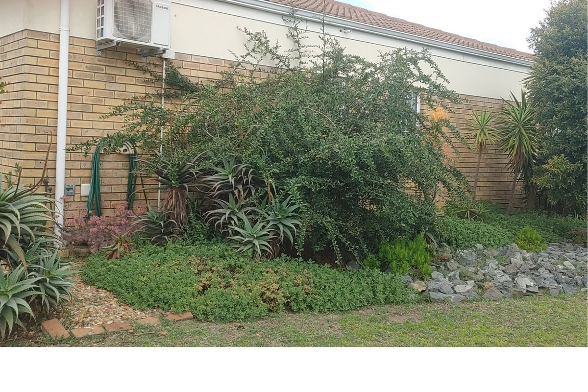 Spacious 2-Bedroom Home with Flexible Layout in Secure Klaradyn Retirement Village (SOLD) - Photo 2