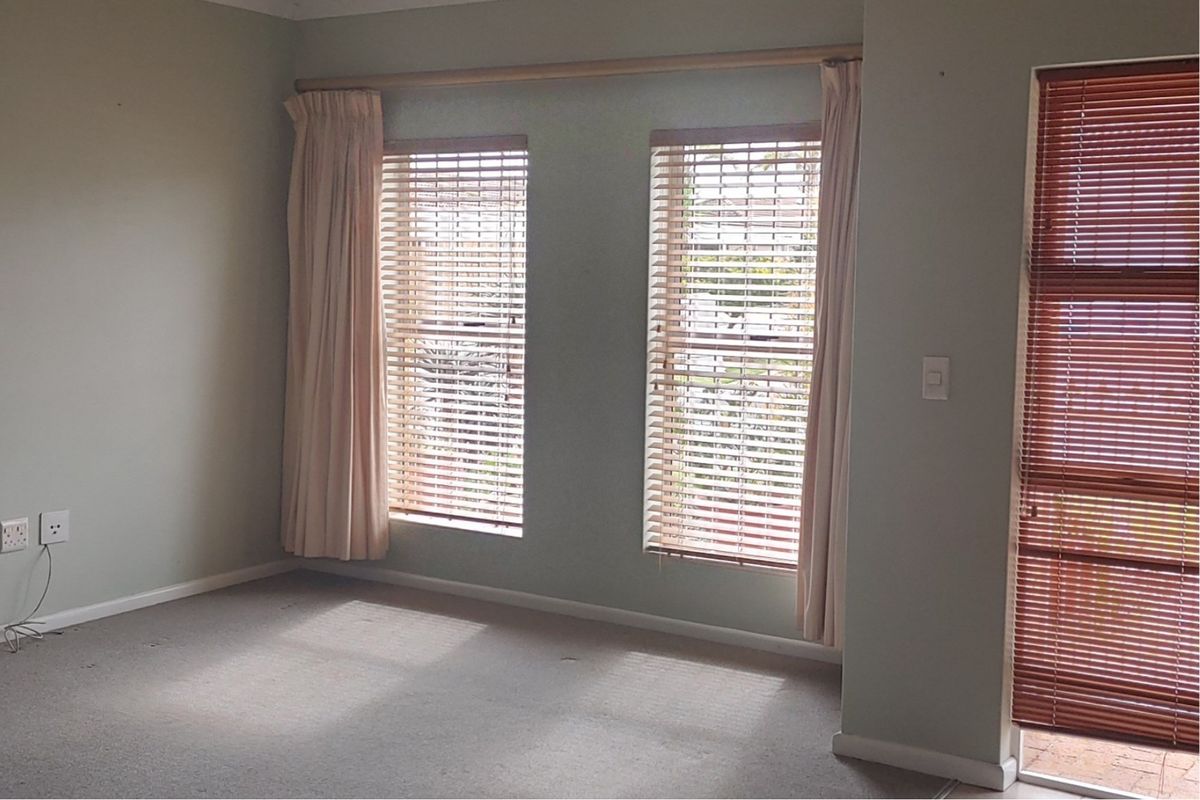 Spacious 2-Bedroom Home with Flexible Layout in Secure Klaradyn Retirement Village (SOLD) - Photo 5