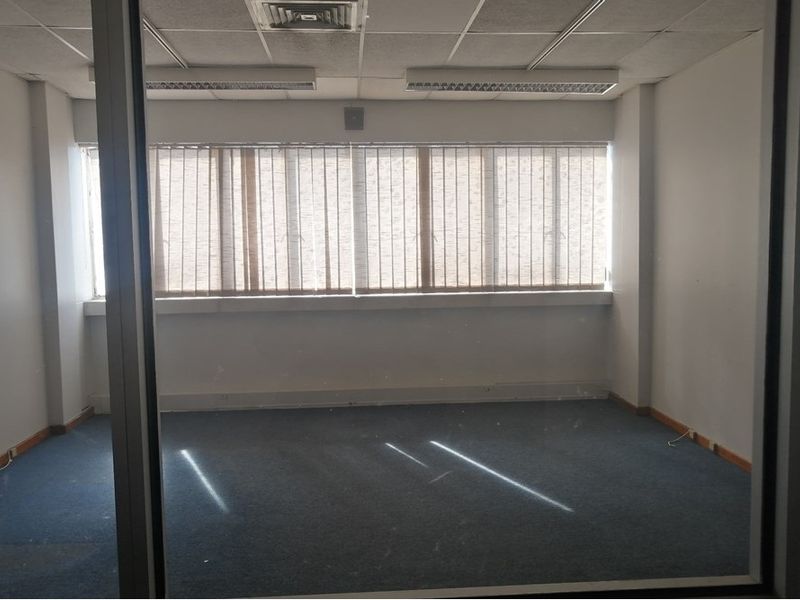 Office To Rent in Pinetown, KwaZulu Natal - Photo 8