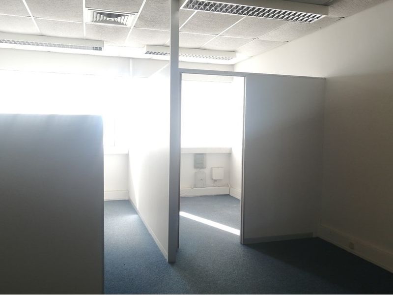 Office To Rent in Pinetown, KwaZulu Natal - Photo 5