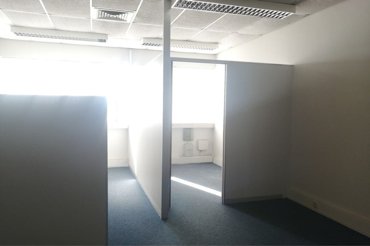 Office To Rent in Pinetown, KwaZulu Natal - Photo 5