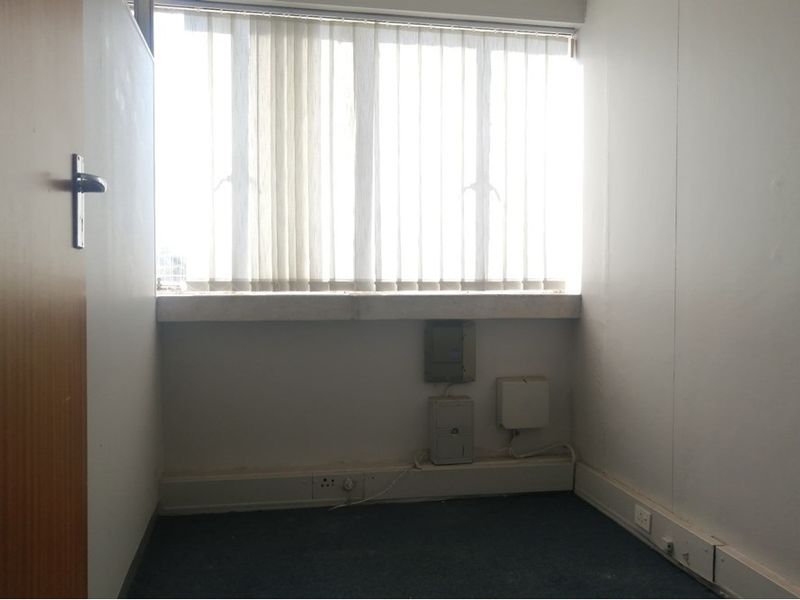 Office To Rent in Pinetown, KwaZulu Natal - Photo 2