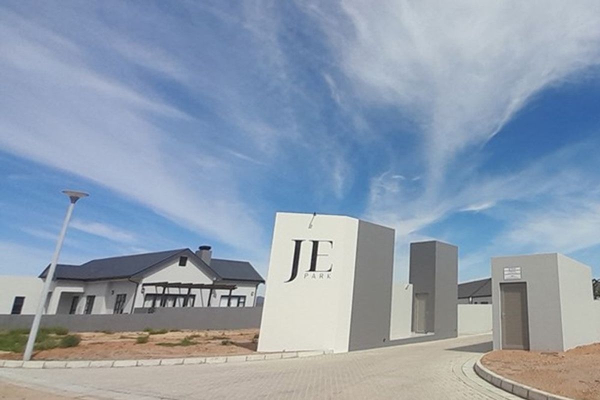 JE PARK - Assisted Living Town House - Photo 2