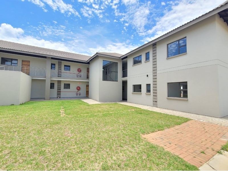 Apartment To Rent in Noordwyk, Midrand - Photo 2