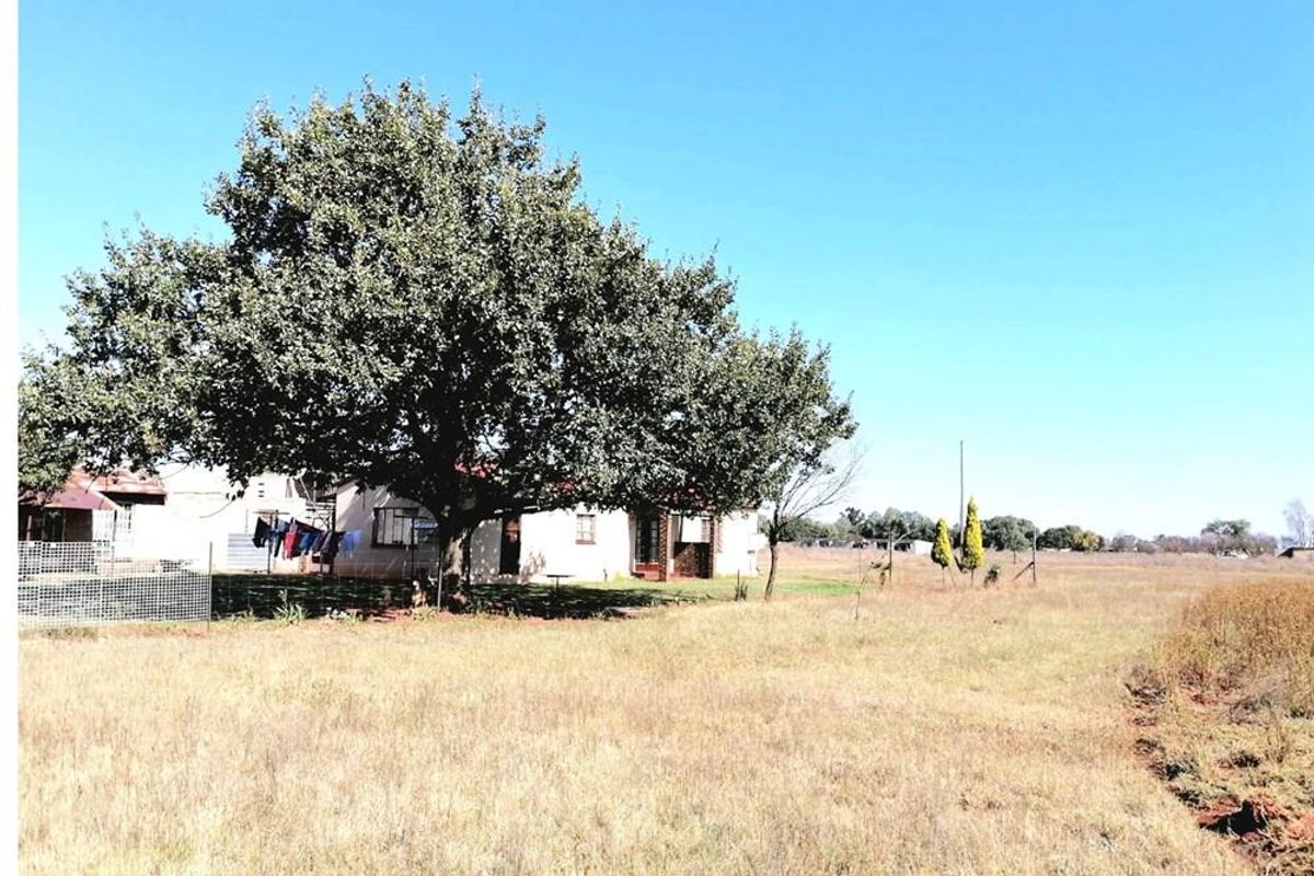 Apartment For Sale in Rosashof, Vanderbijlpark - Photo 3