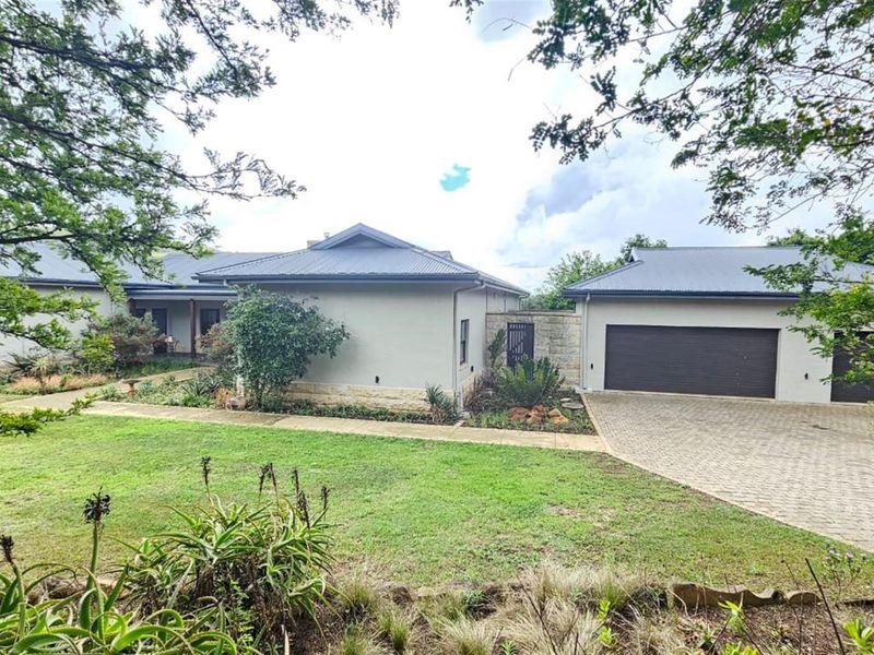 Spacious Intaba Ridge Home with Flatlet Triple Garage Modern Finish 5 Min to Airport - Photo 7