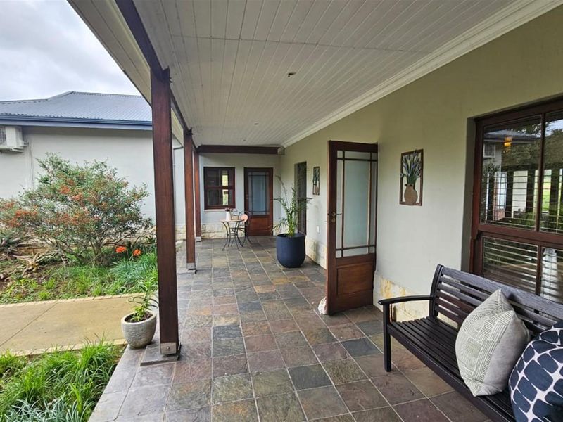 Spacious Intaba Ridge Home with Flatlet Triple Garage Modern Finish 5 Min to Airport - Photo 6