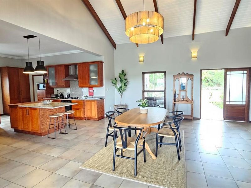 Spacious Intaba Ridge Home with Flatlet Triple Garage Modern Finish 5 Min to Airport - Photo 5