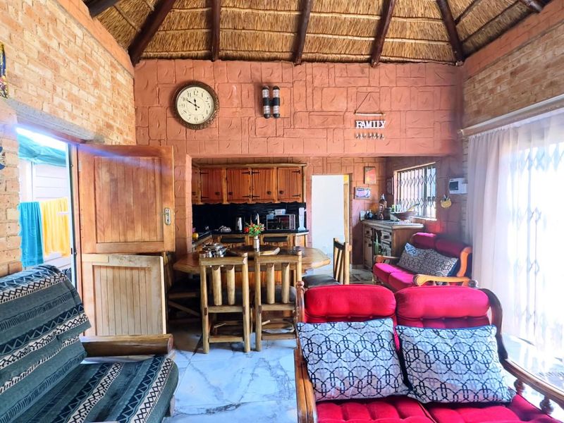 House For Sale in Kensington, Johannesburg - Photo 8