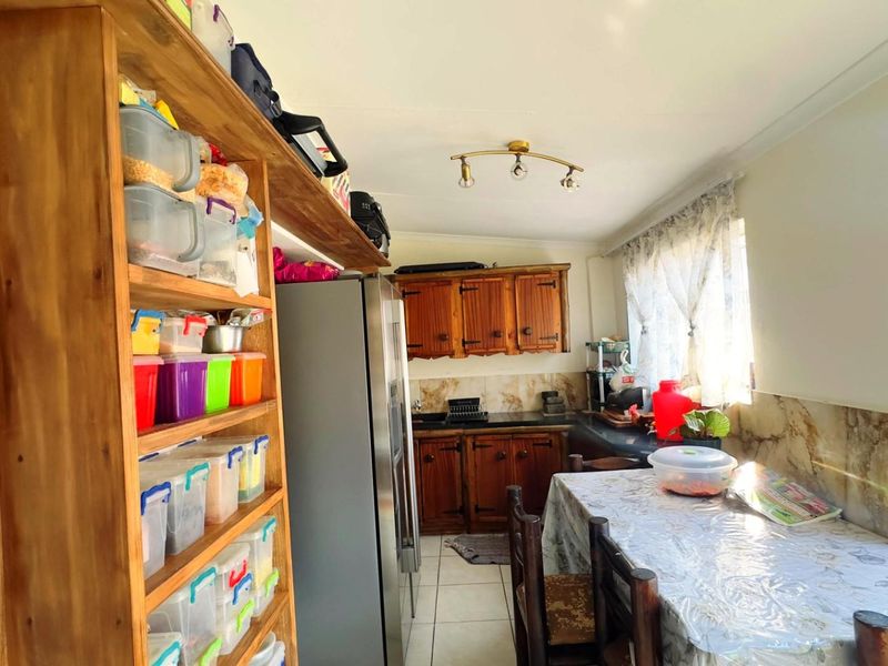 House For Sale in Kensington, Johannesburg - Photo 7