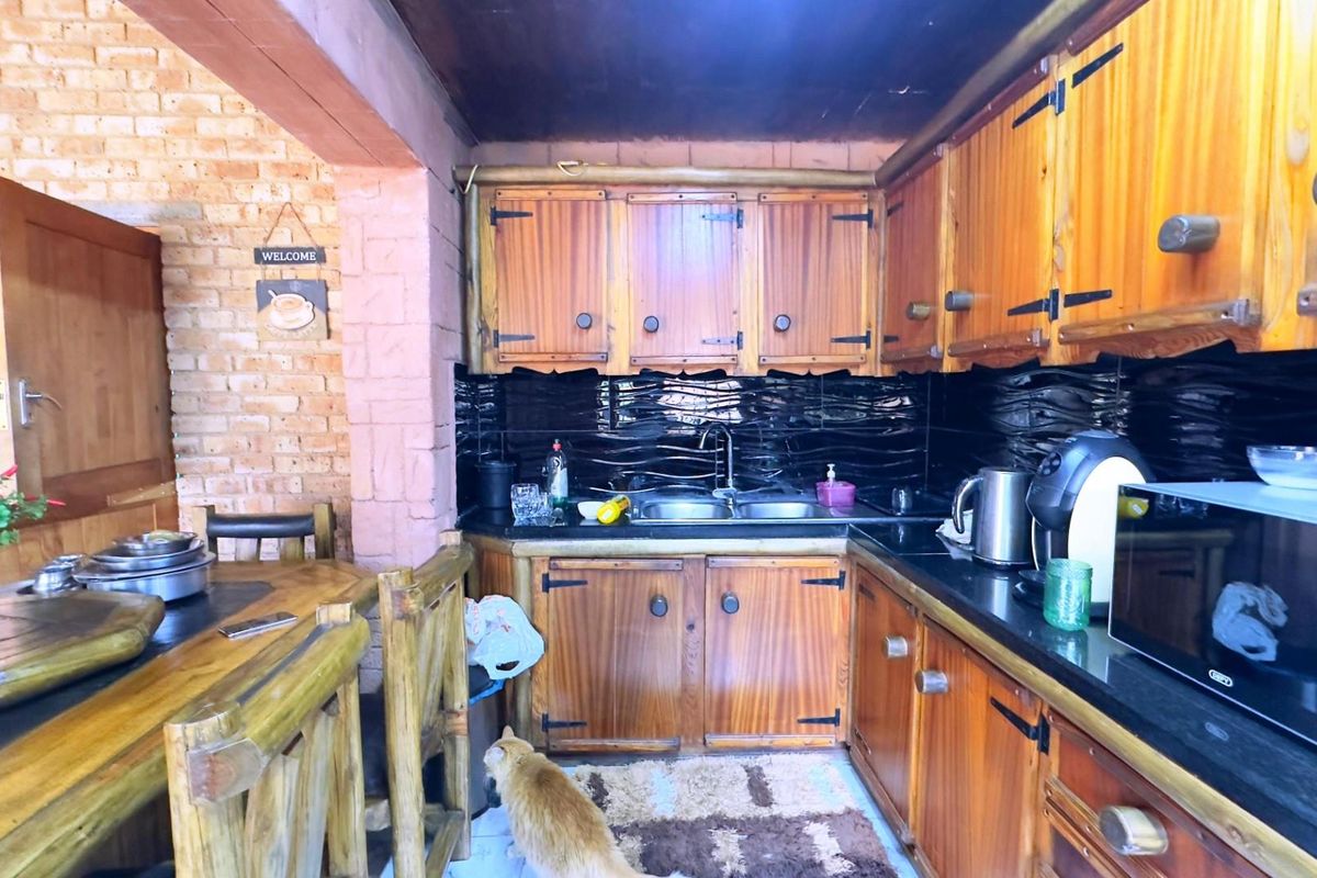 House For Sale in Kensington, Johannesburg - Photo 4