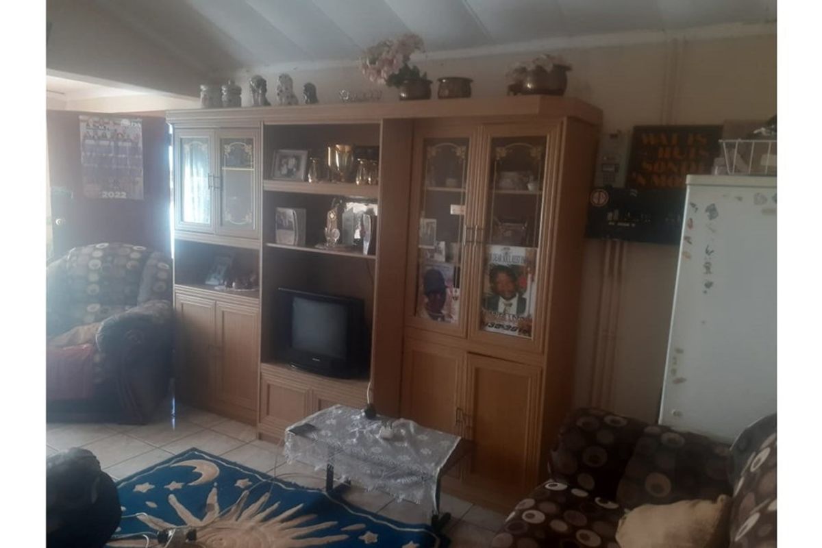 Apartment For Sale in Beaconsfield, Kimberley - Photo 5