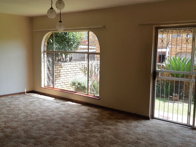 Secure townhouse in lovely Clubville - Photo 8