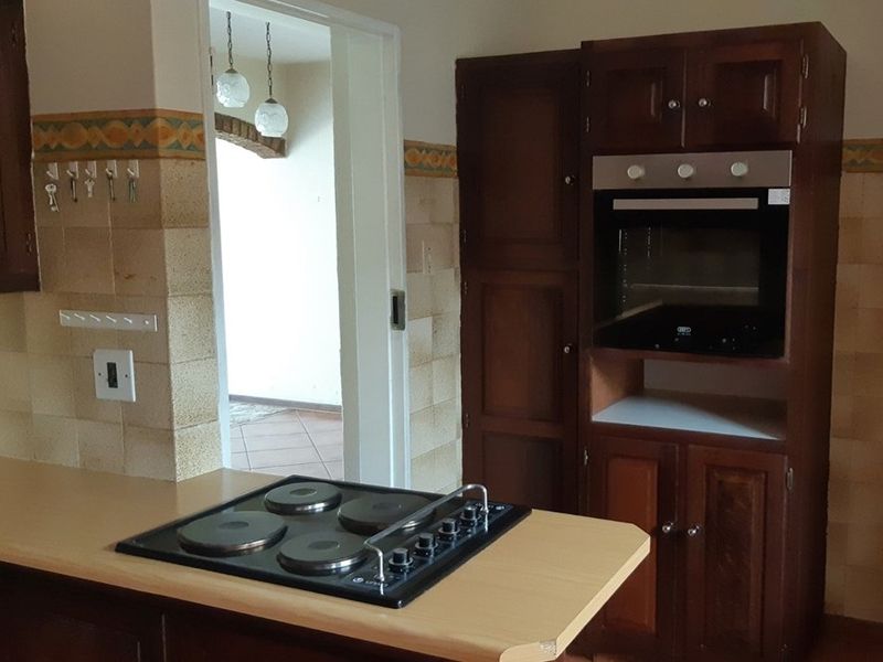 Secure townhouse in lovely Clubville - Photo 10