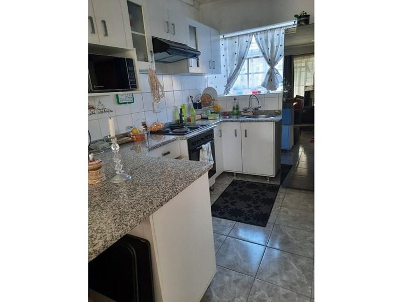 House For Sale in Newcastle Central, Newcastle, KwaZulu Natal - Photo 4