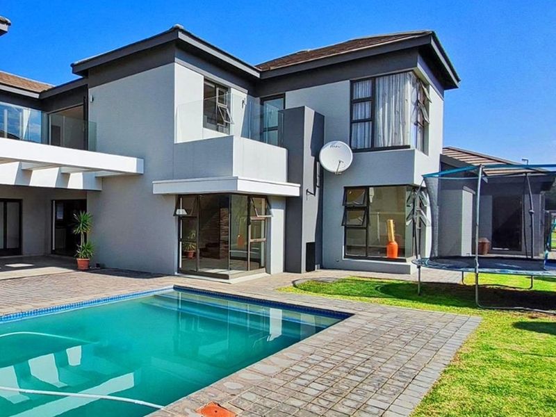 House For Sale in Helderwyk, Brakpan - Photo 2