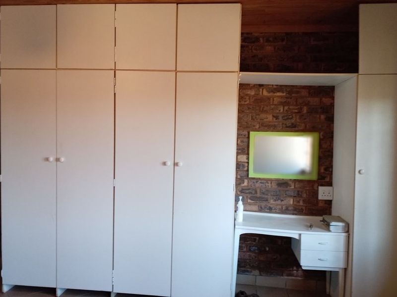 Farm For Sale in Roodeplaat, Pretoria  with bushcamp and dam - Photo 8