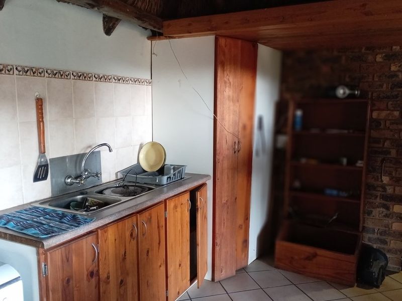 Farm For Sale in Roodeplaat, Pretoria  with bushcamp and dam - Photo 5