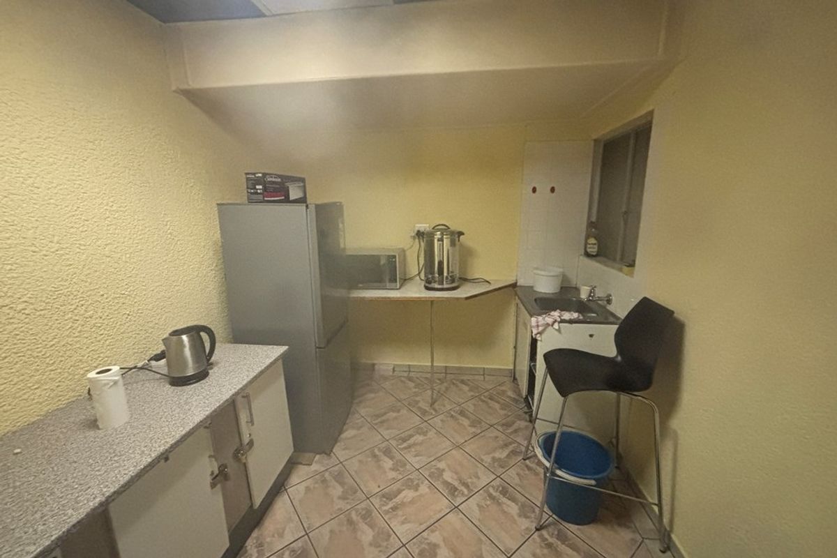 MASSIVE PRICE REDUCTION - PRIME COMMERCIAL OPPORTUNITY - Photo 2