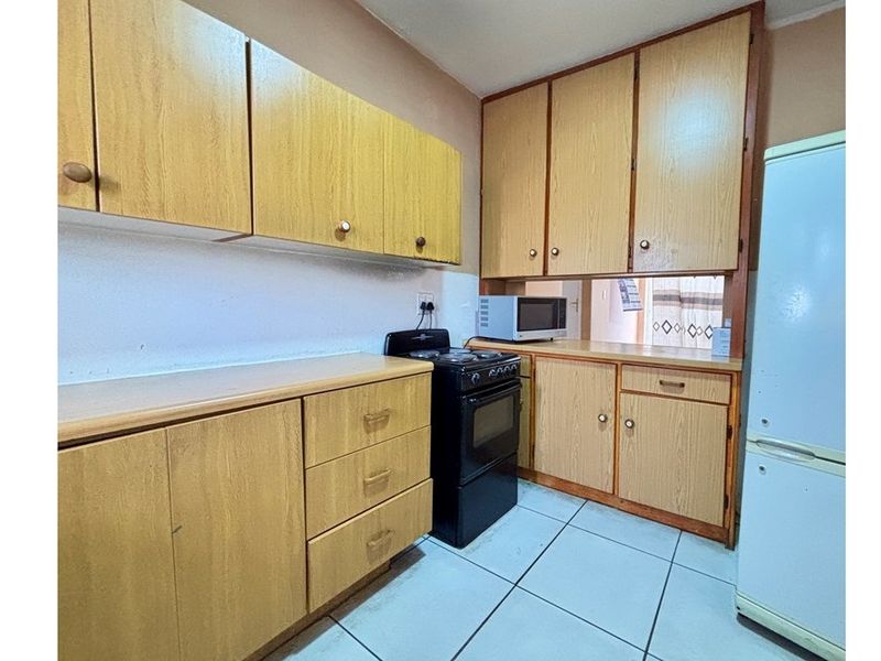 Apartment For Sale in Vanderbijlpark Central, Vanderbijlpark - Photo 8