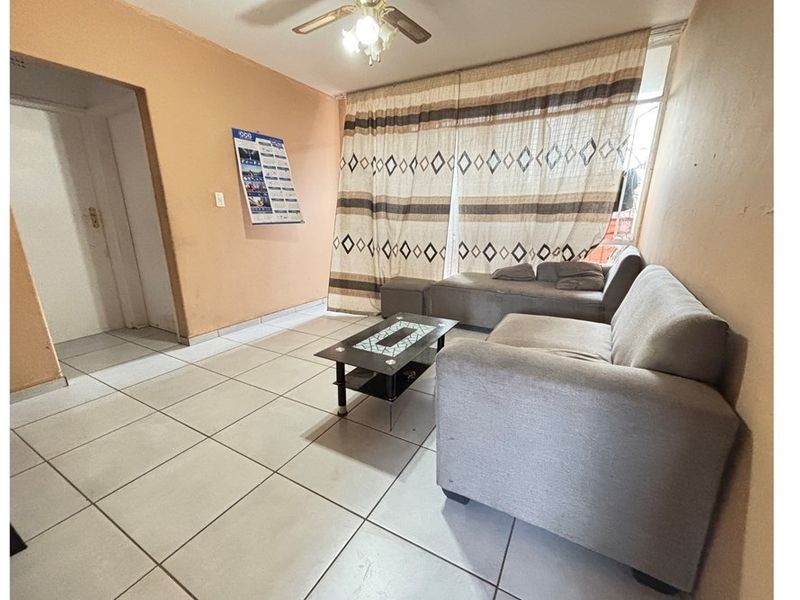 Apartment For Sale in Vanderbijlpark Central, Vanderbijlpark - Photo 6