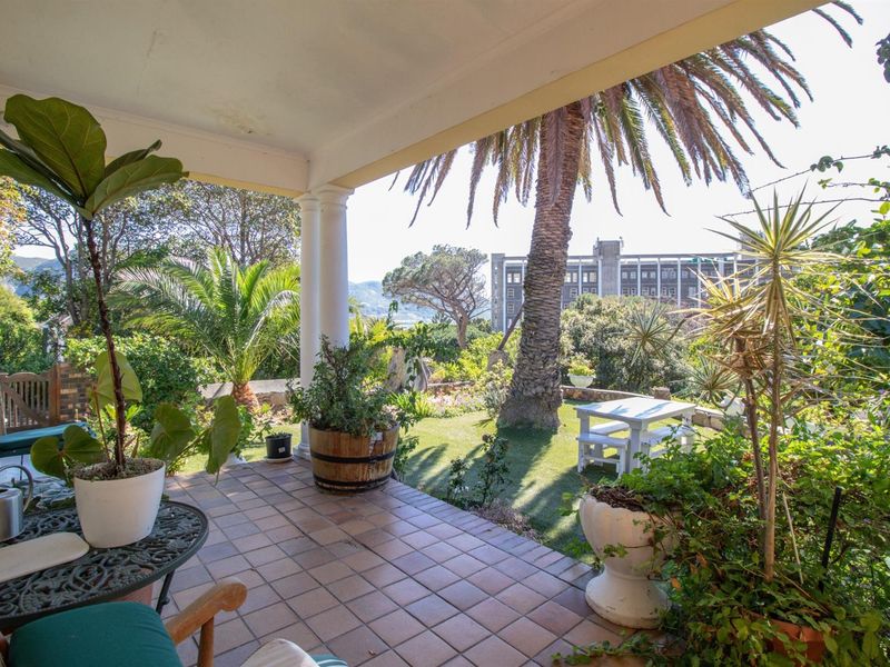 House For Sale in Simons Town - Photo 4