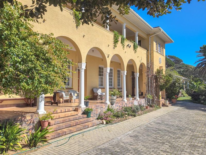 House For Sale in Simons Town - Photo 2