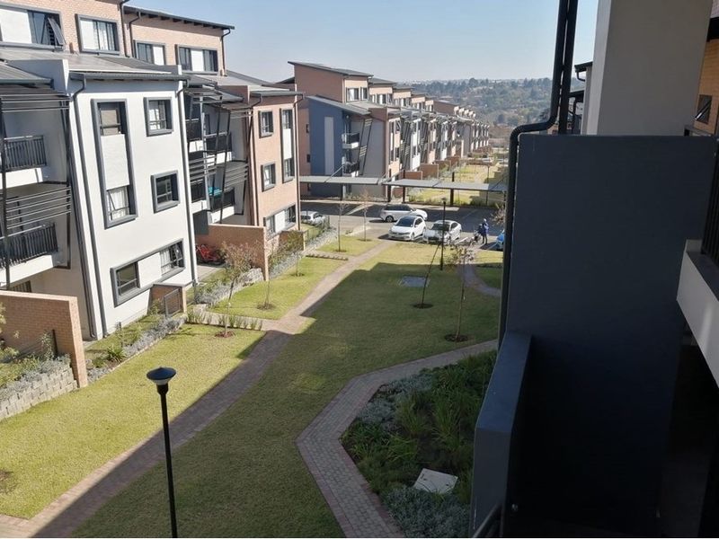 Apartment For Sale in Vorna Valley, Midrand - Photo 5
