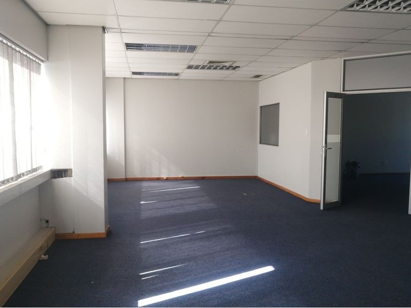 Office To Rent in Pinetown, KwaZulu Natal - Photo 8