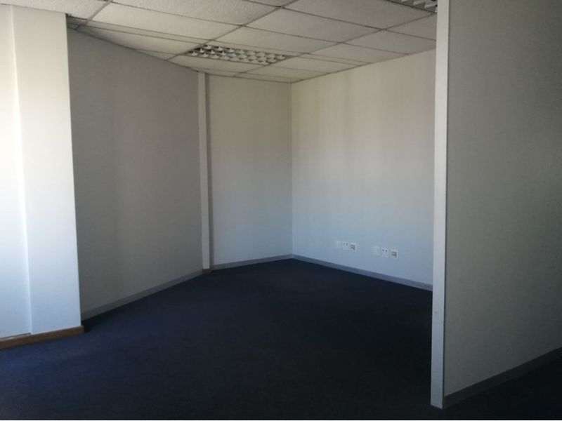 Office To Rent in Pinetown, KwaZulu Natal - Photo 6
