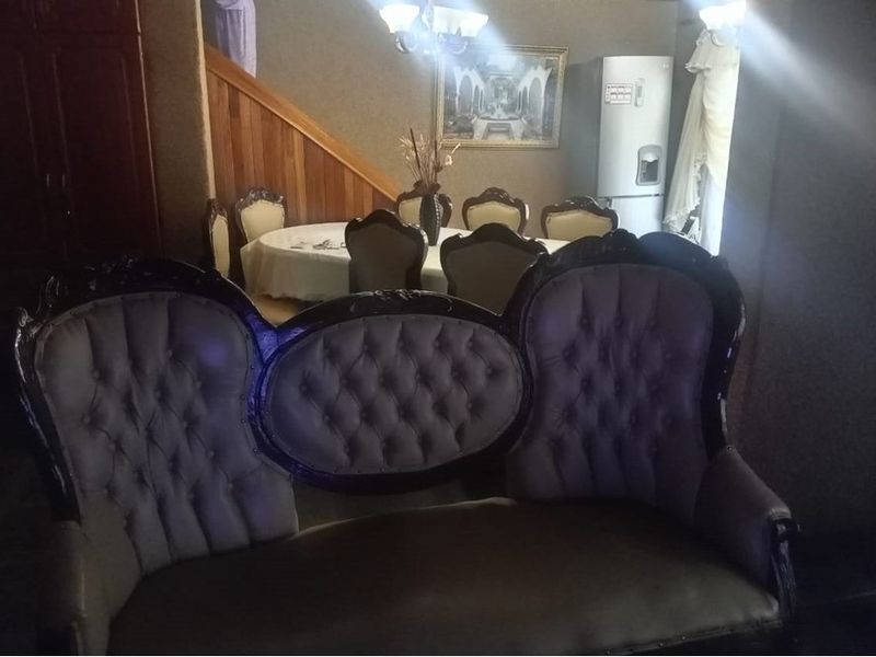 House For Sale in Moletsane, Soweto - Photo 3