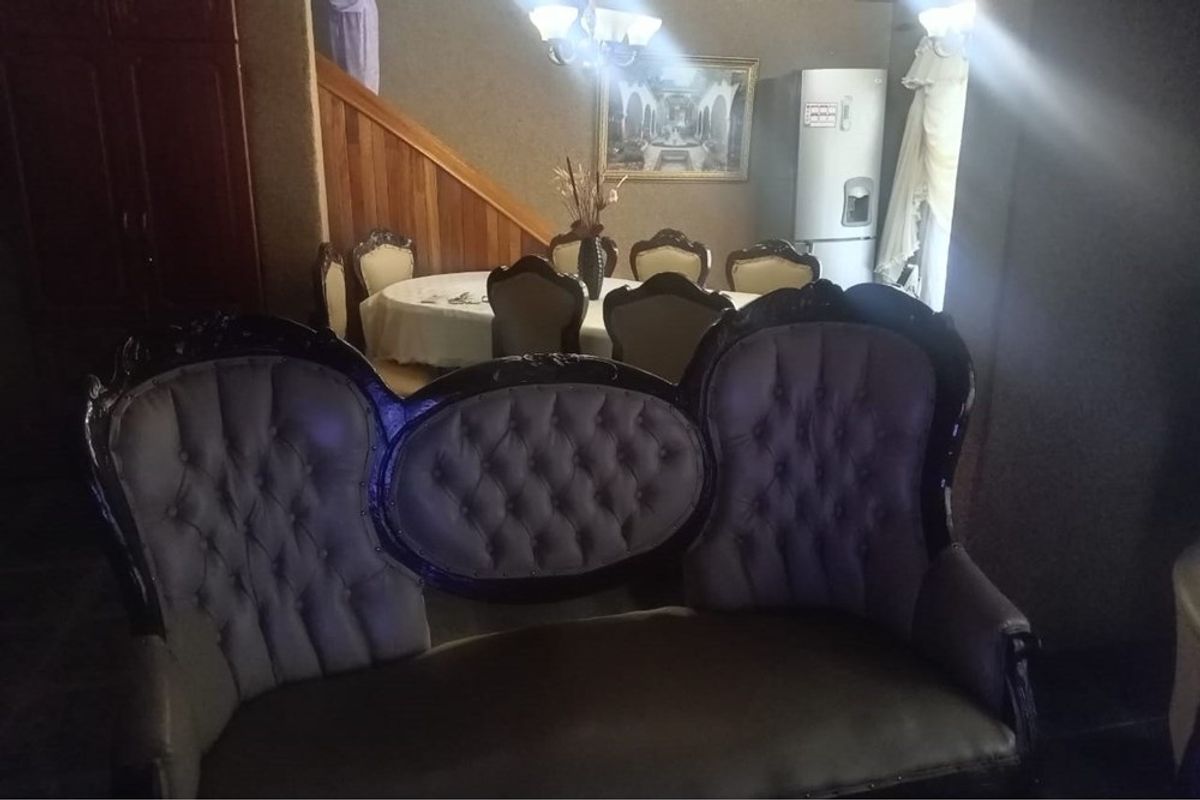 House For Sale in Moletsane, Soweto - Photo 3