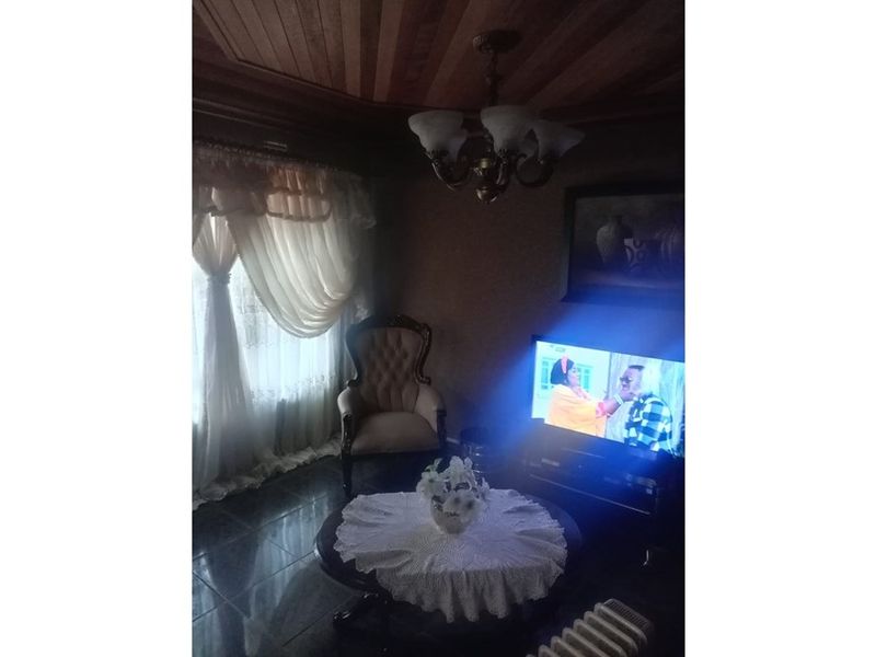 House For Sale in Moletsane, Soweto - Photo 7