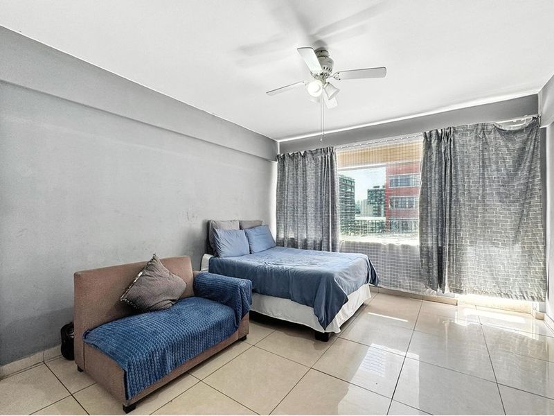 Income-Generating 3 Bedroom Apartment | Durban CBD | Excellent Rental Yield - Photo 10