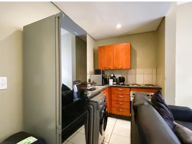 Apartment For Sale in Braamfontein, Johannesburg - Photo 7