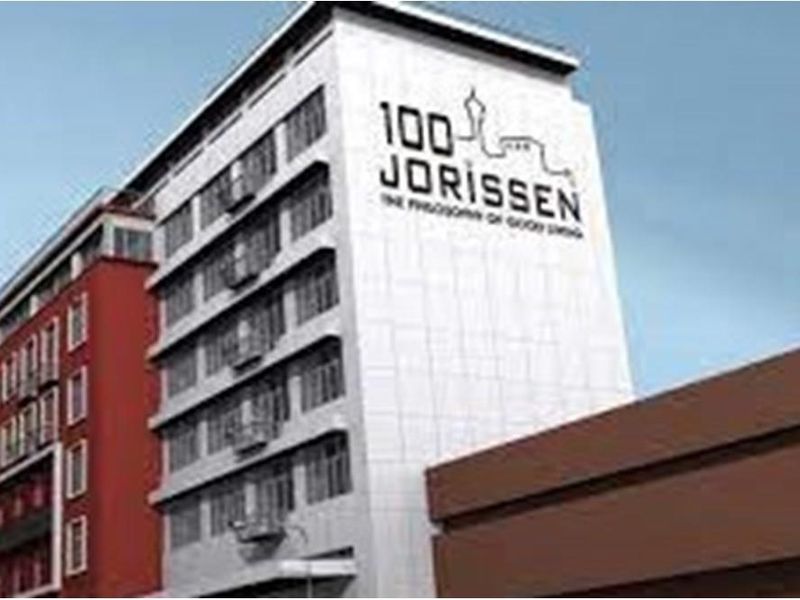 Apartment For Sale in Braamfontein, Johannesburg - Photo 2