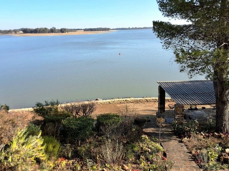 Apartment For Sale in Boschenvaal River Front Lodges Vaal Dam - Photo 3