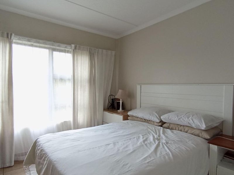 Apartment For Sale in Greenstone Hill, Edenvale - Photo 8