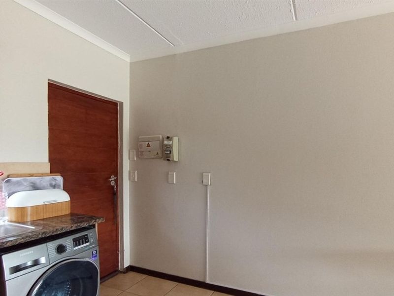 Apartment For Sale in Greenstone Hill, Edenvale - Photo 6