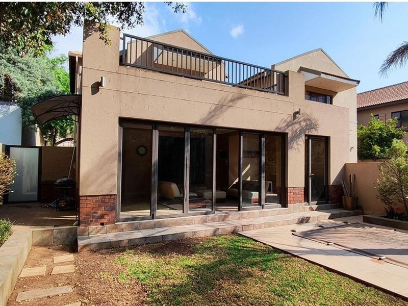 House For Sale in Greenstone Hill, Edenvale - Photo 4